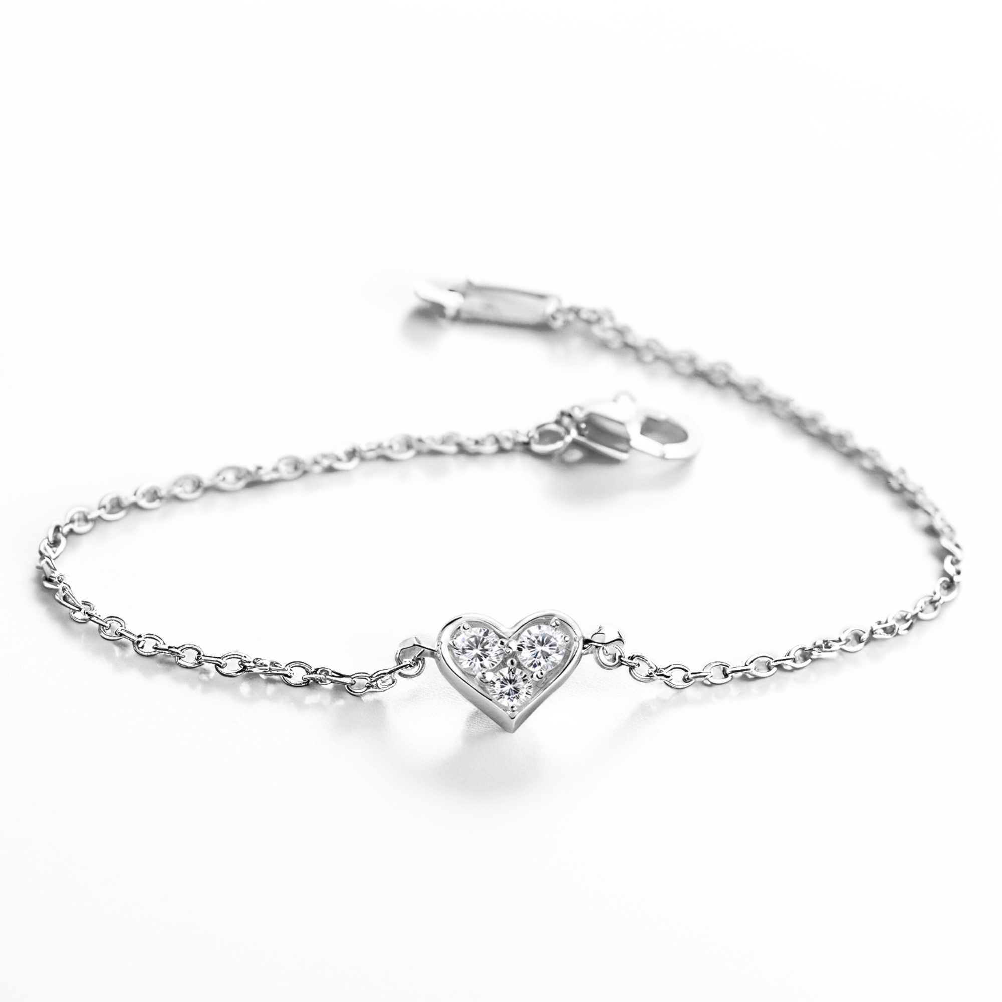 Triple Diamond Tiny Heart Bracelet