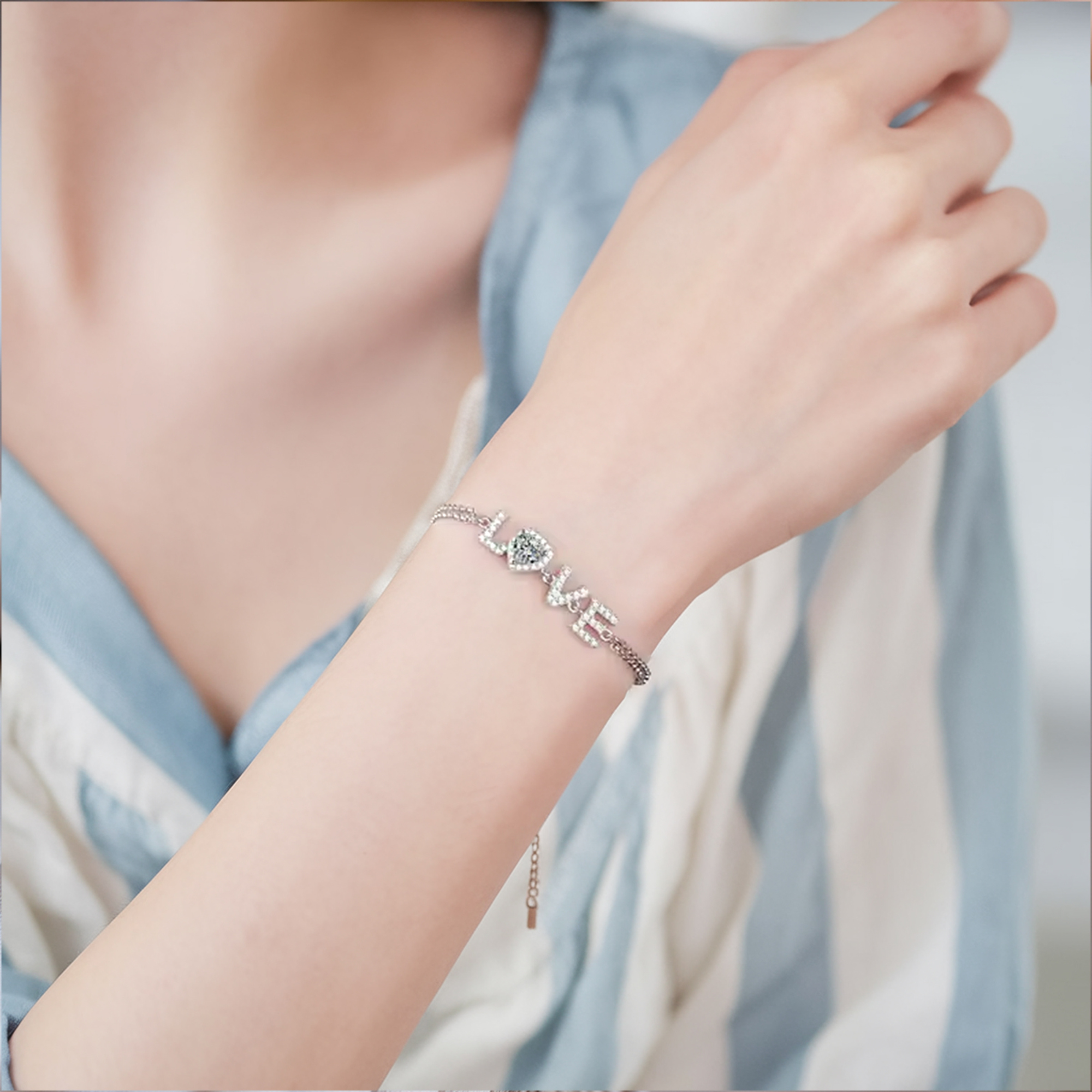 Timeless Moissanite Love Bracelet