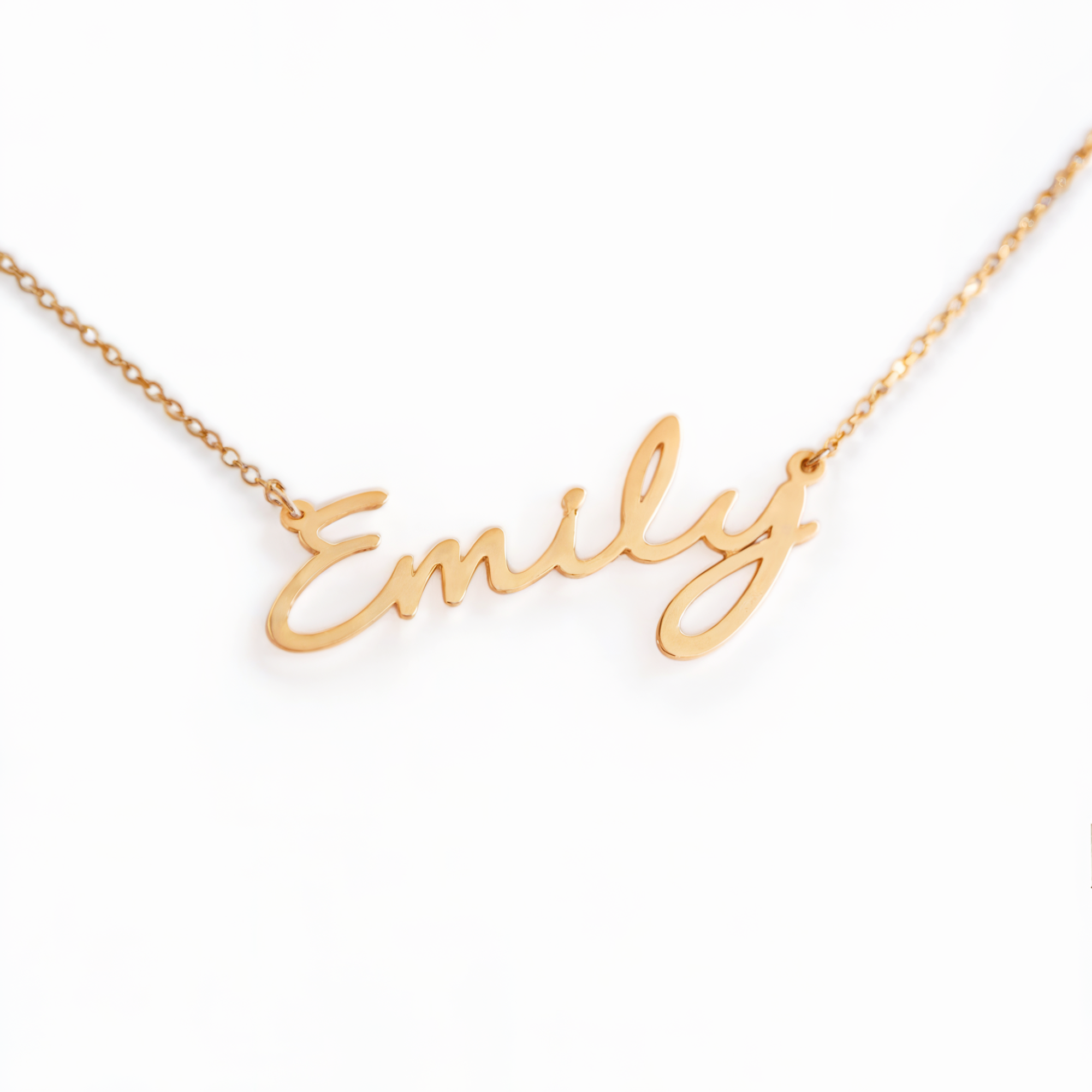 Collar con nombre personalizado en oro