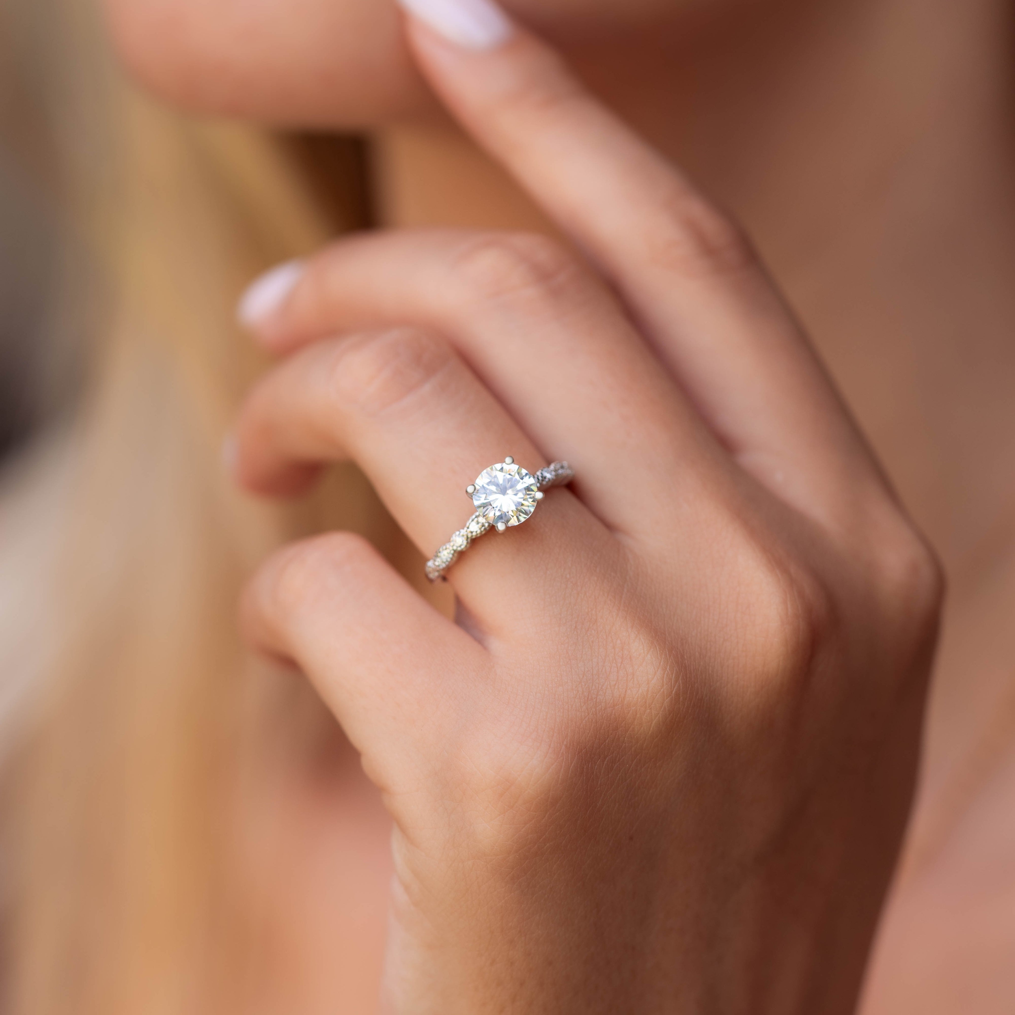 The Brilliant - Rose - Moissanite