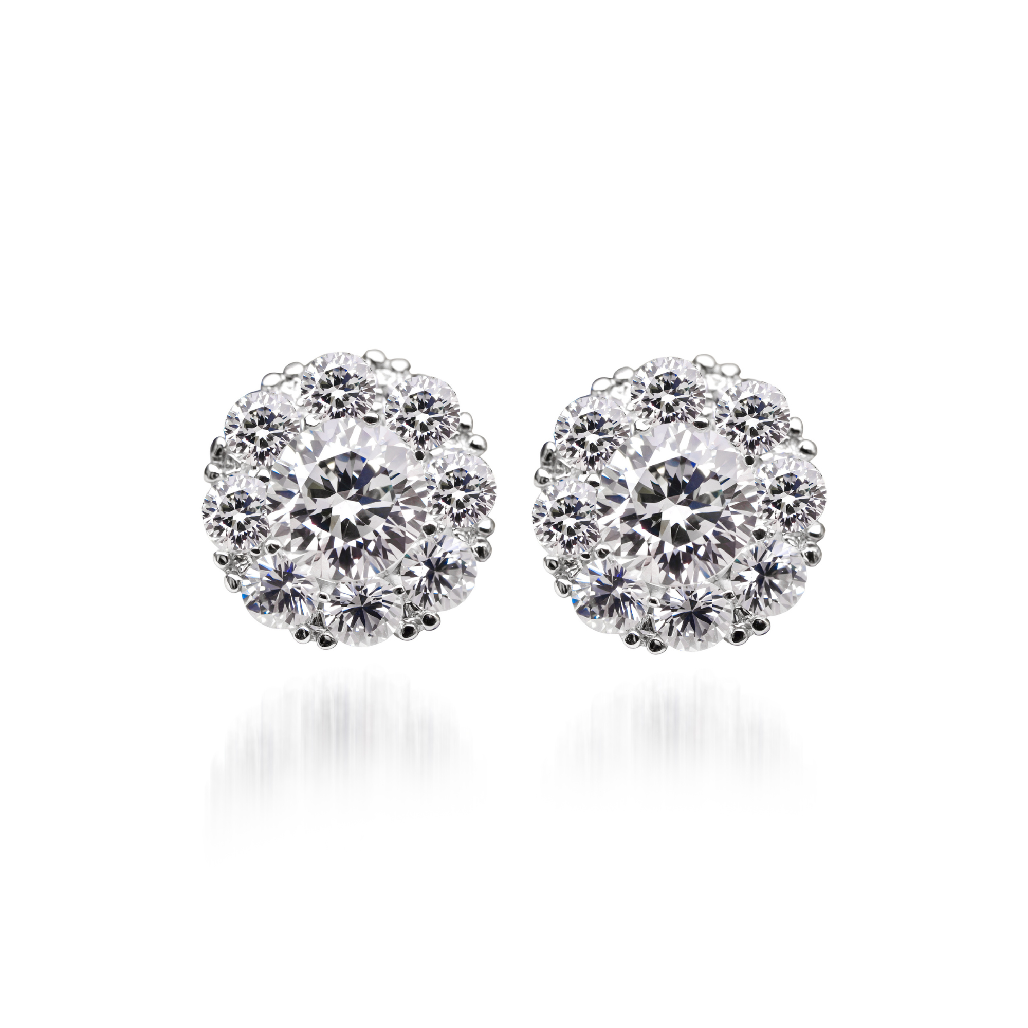 Pendientes con halo de diamantes