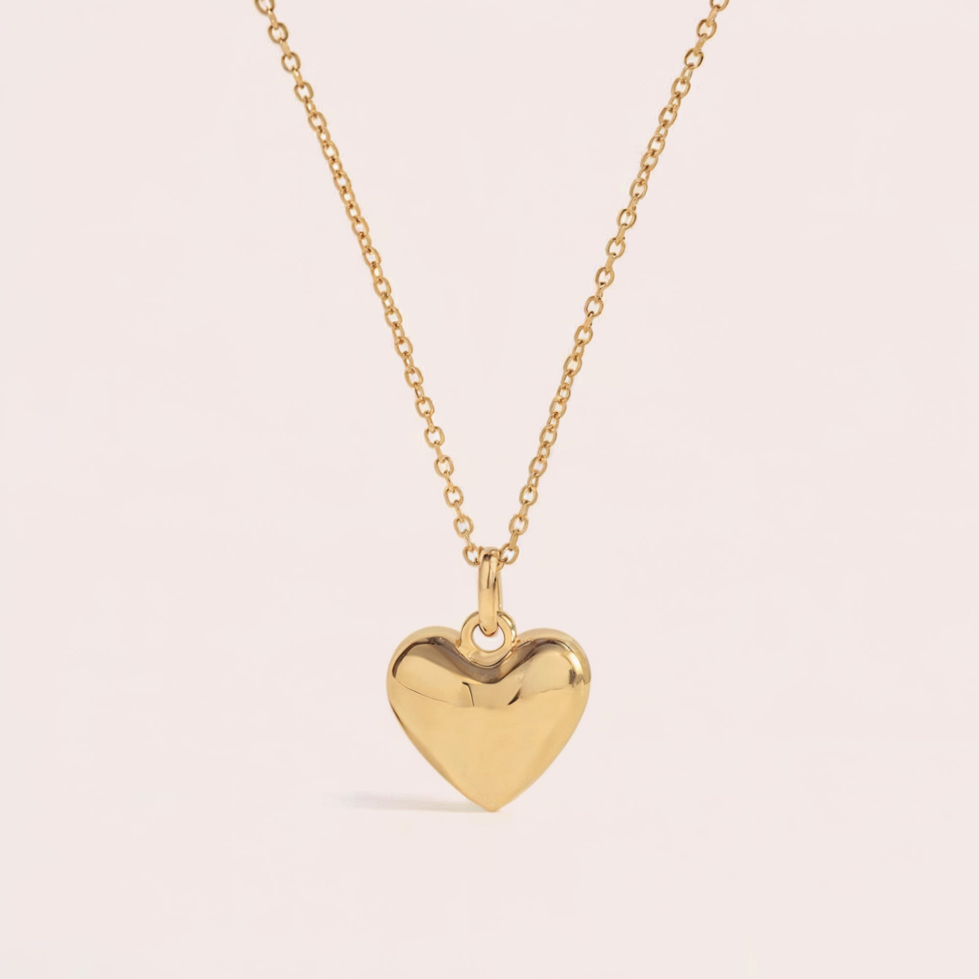 The Leva Chunky Heart Necklace