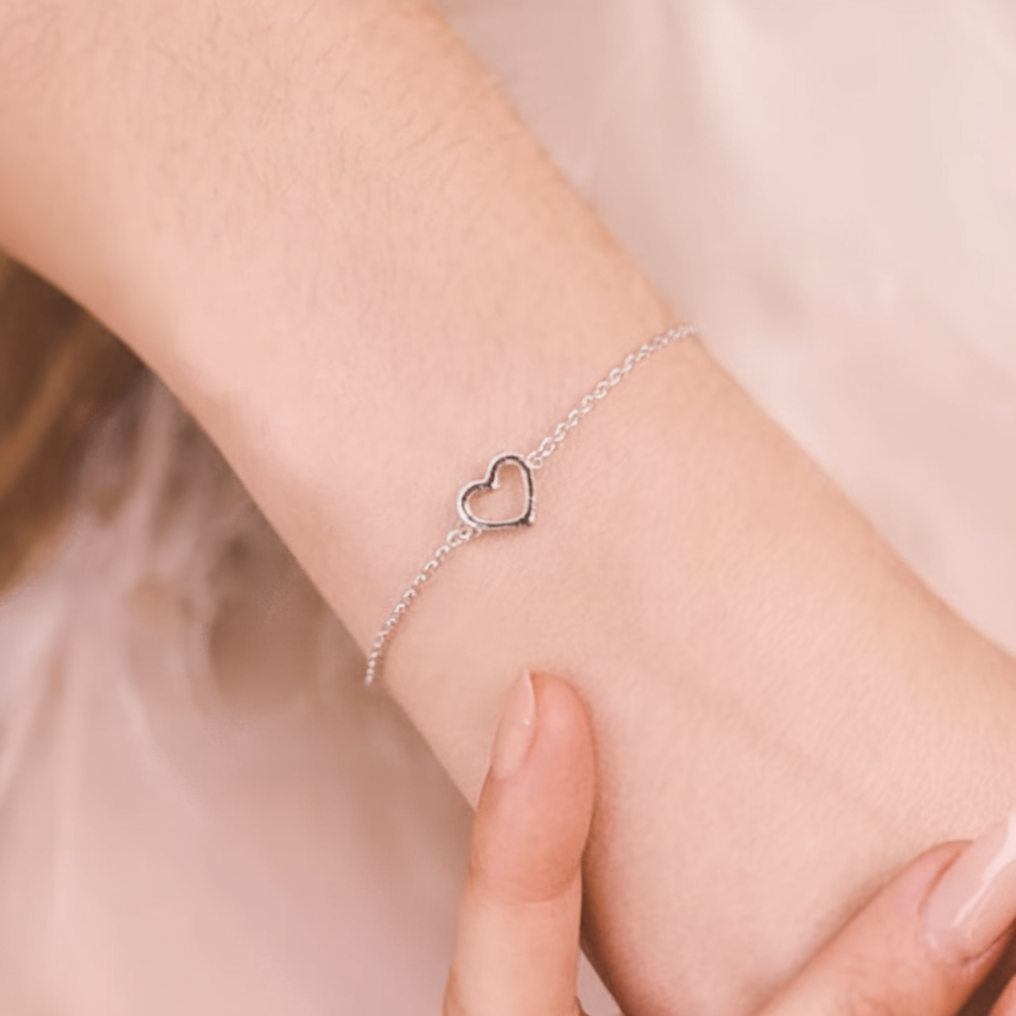 Cute Heart Link Bracelet