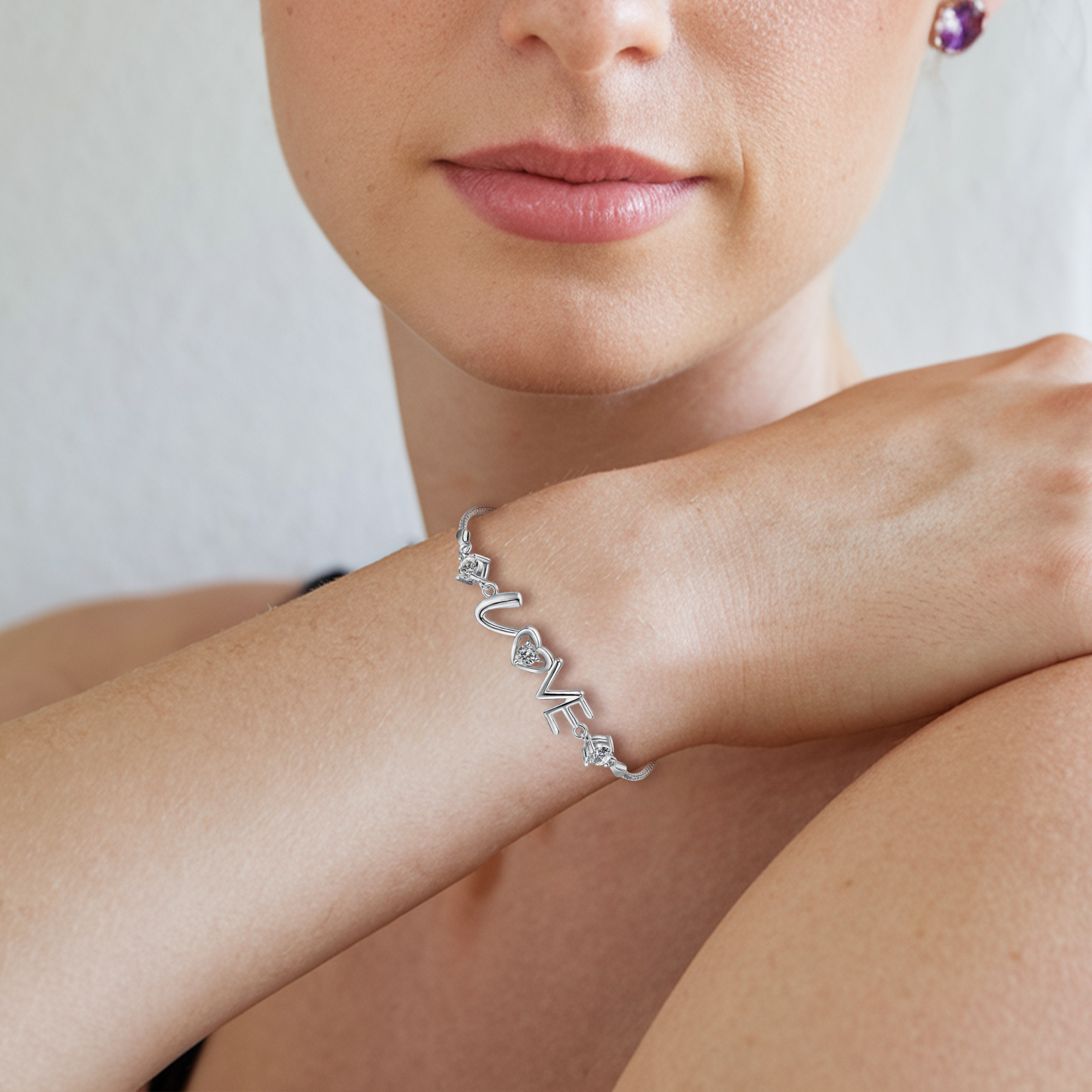 Delicate Diamonds Love Bracelet