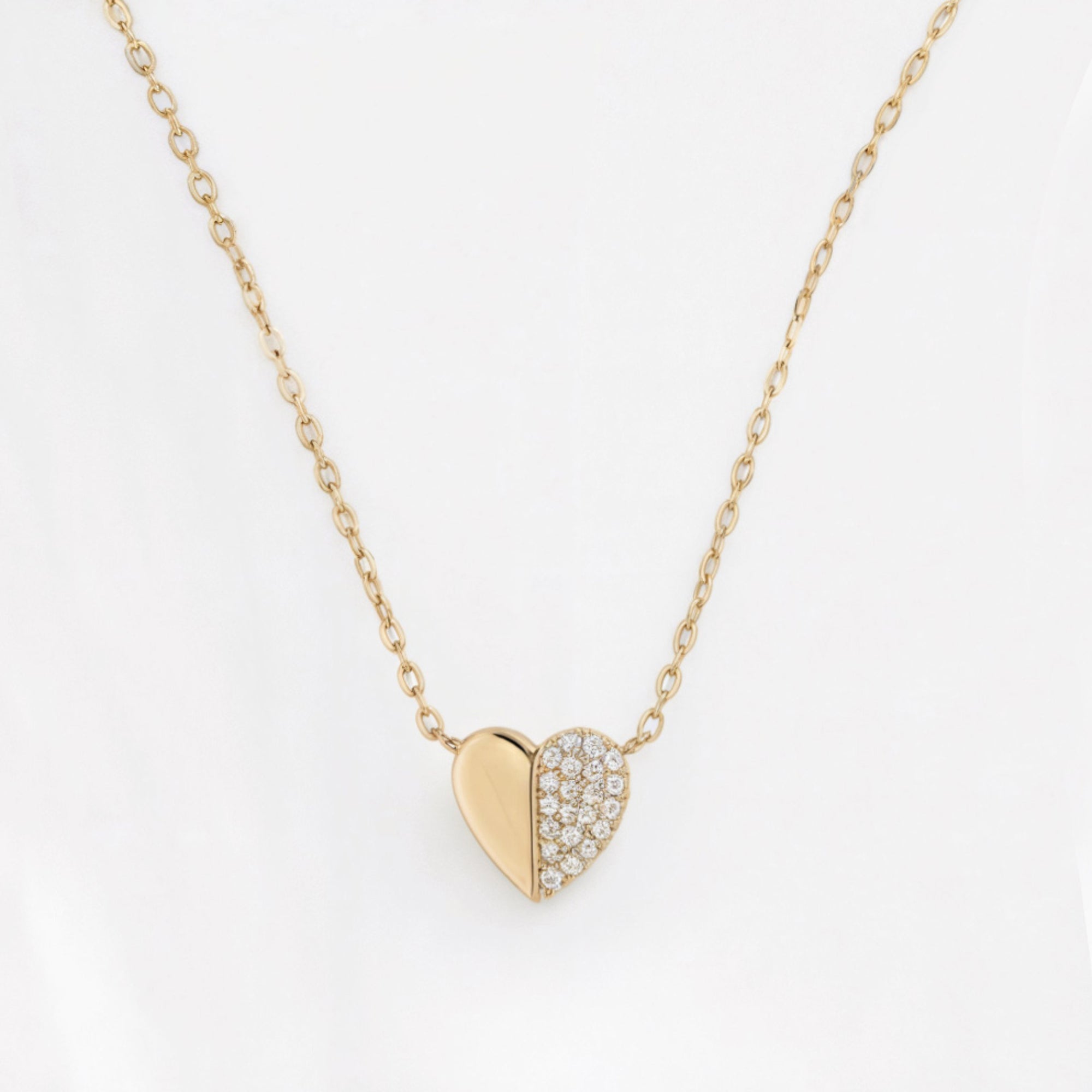 The Sparkly Heart Necklace