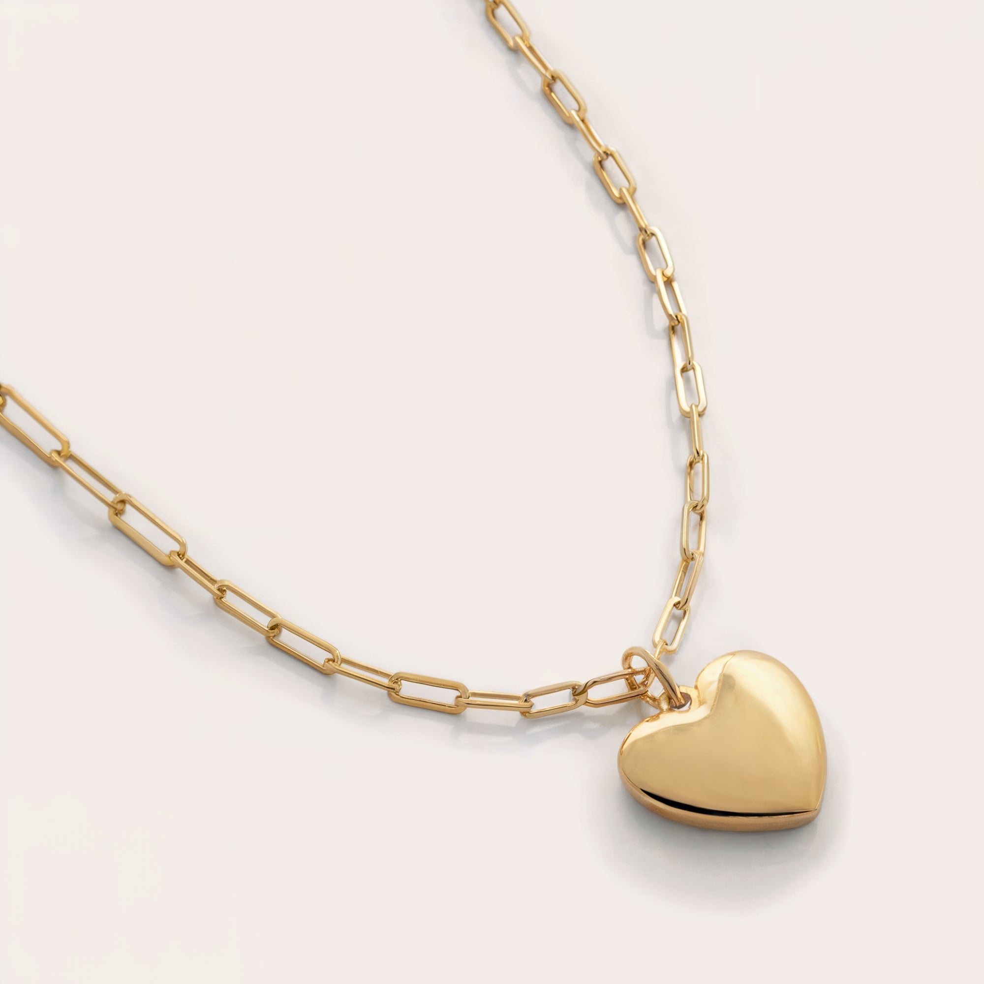 The Leva Chunky Chain Heart Necklace