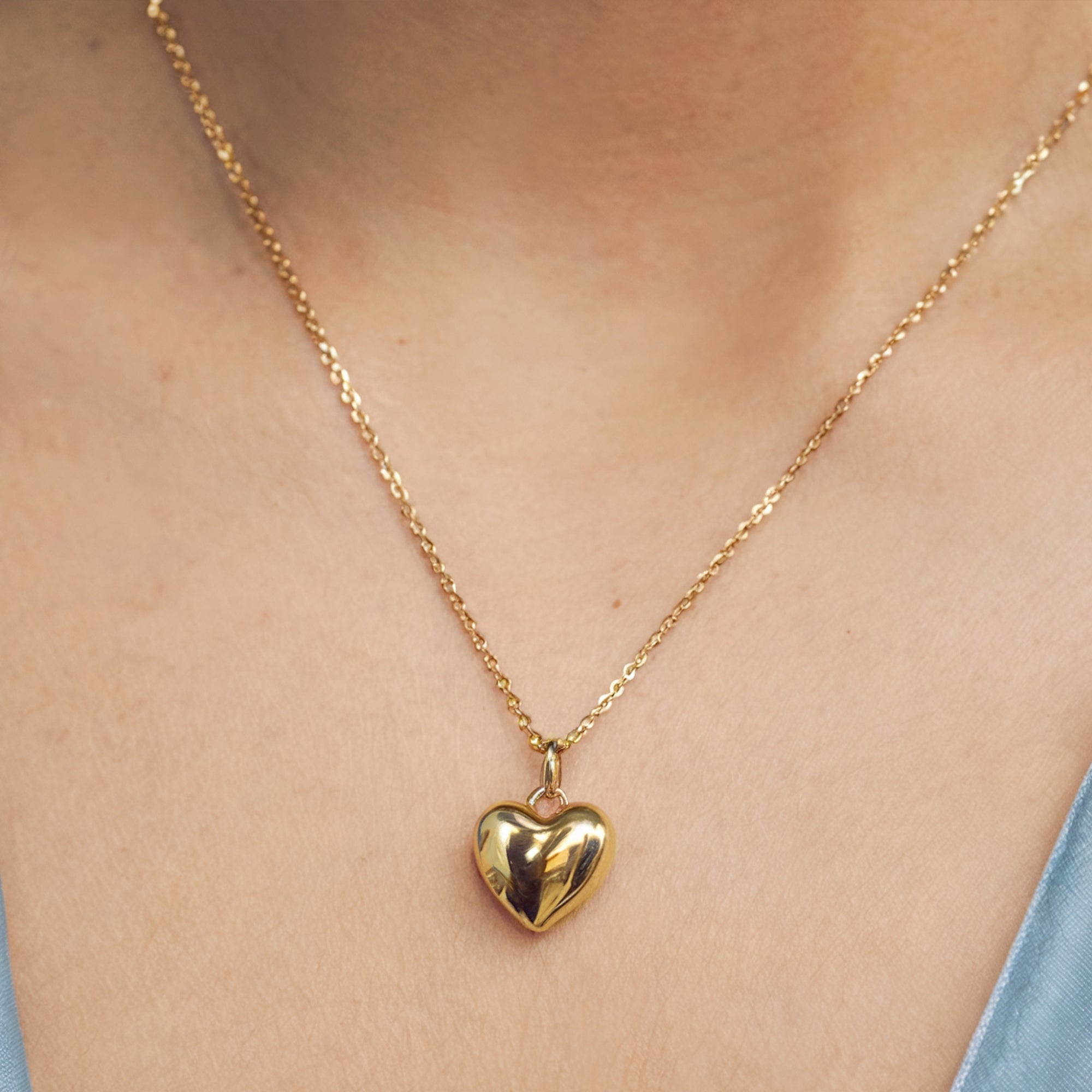 The Leva Chunky Heart Necklace