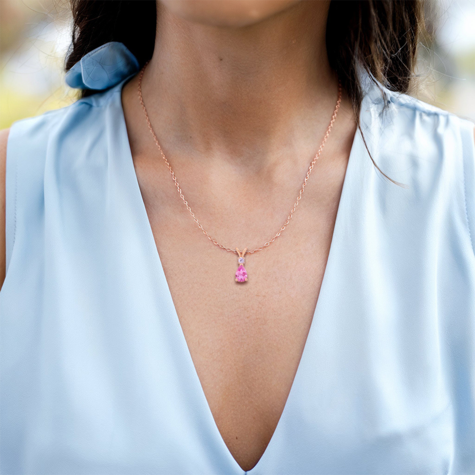 Collar de San Valentín con forma de lágrima rosa