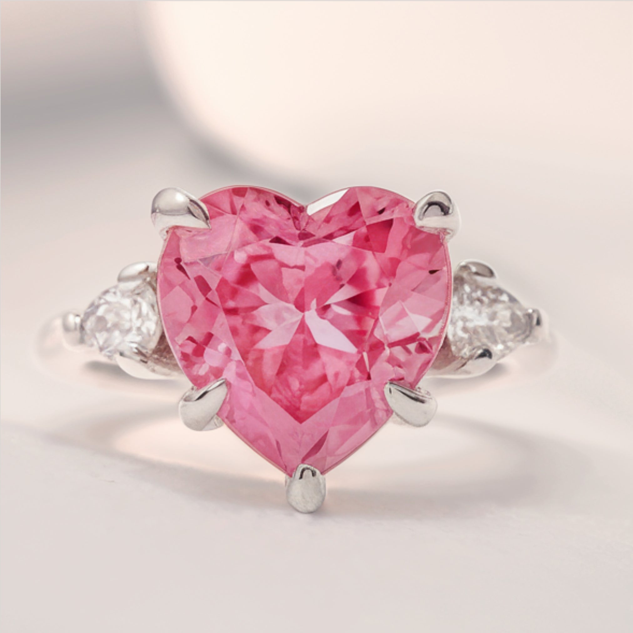 El anillo del corazón de San Valentín