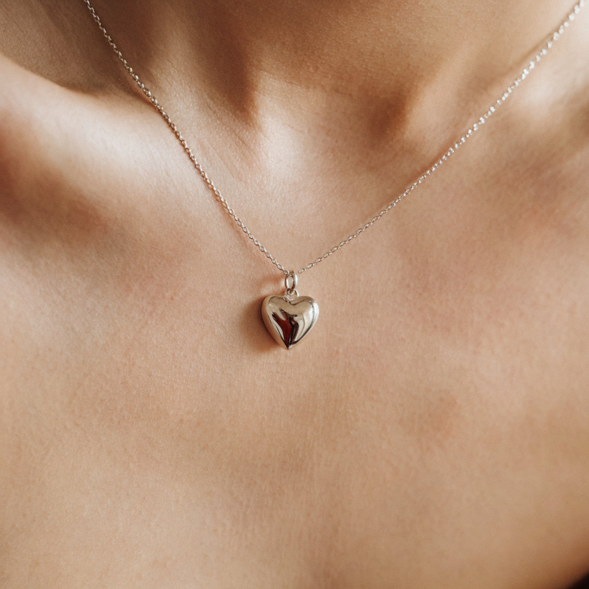 The Leva Mini Heart Silver Necklace