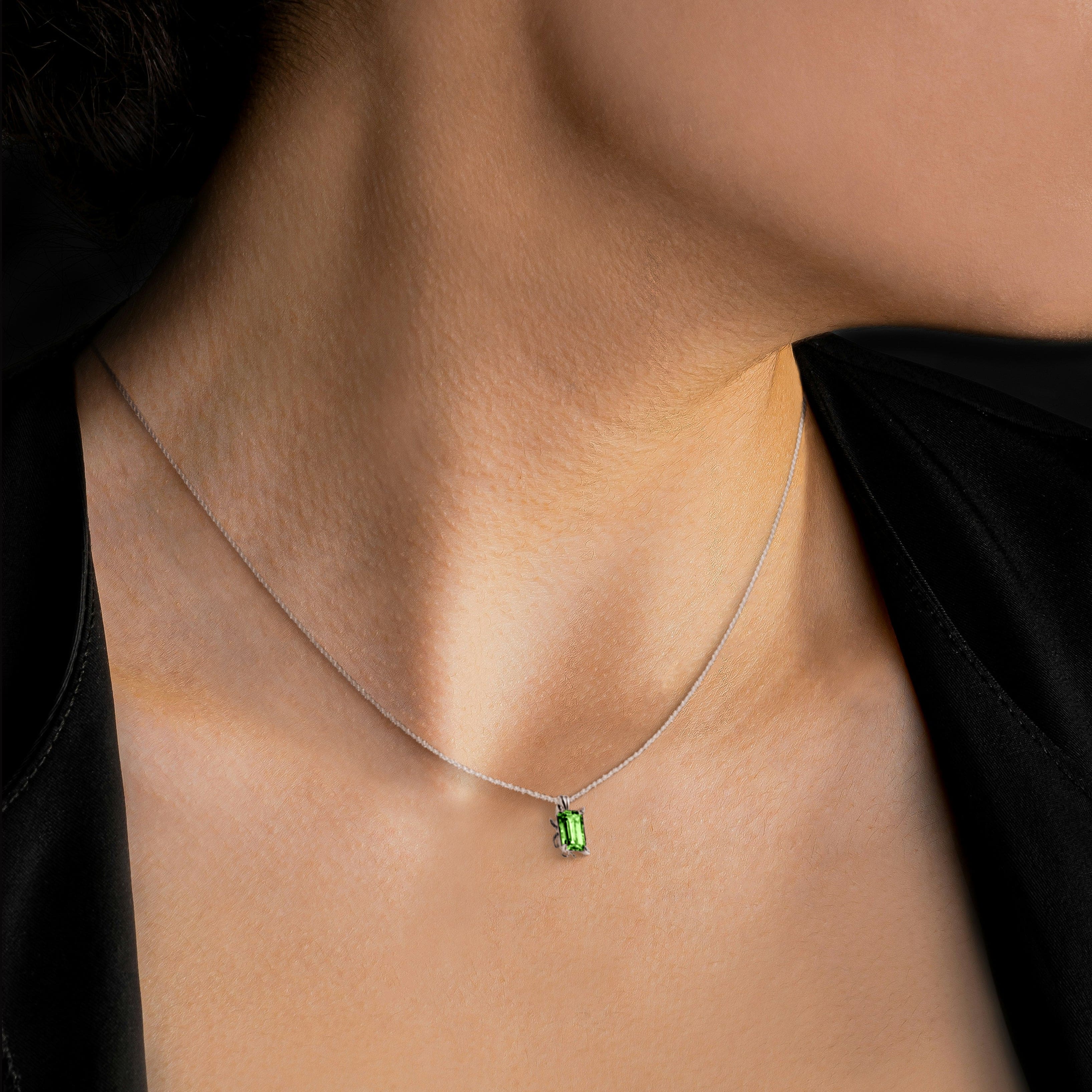 August Peridot Birthstone Necklace - S925 Sterling Silver