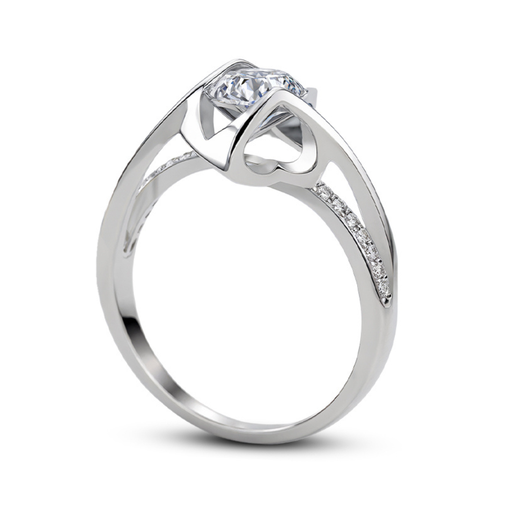 Twisted 1CT Round Cut Moissanite Ring