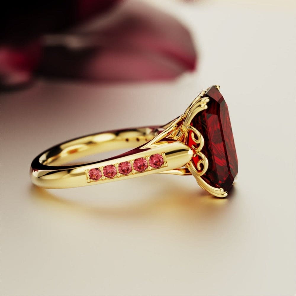 Red Dream: Emerald-Cut Garnet Sculpted Ring - 18K Gold Vermeil