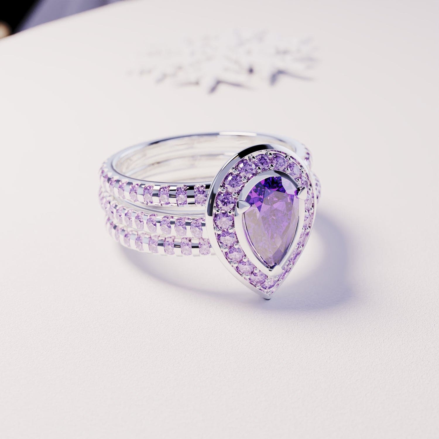 Lágrima violeta: anillo de amatista con corte de pera - Plata de ley S925